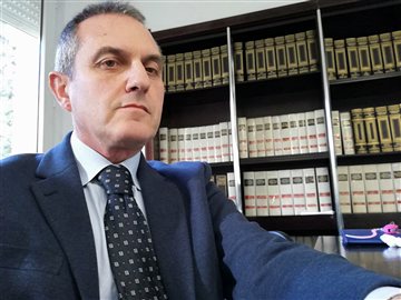 Dr. Guido Espis